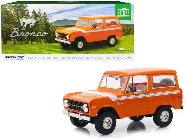 1:18 1977 Ford Bronco Special Decor Orange w/ White Stripe #19058 Greenlight