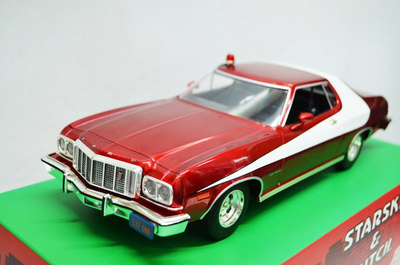 1:18 Starsky & Hutch 1976 Ford Gran Torino Red Chrome Edition Artisan Greenlight