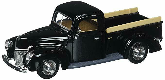 1:24 Scale 1940 Ford Pickup Black "American Classics" Diecast by Motor Max