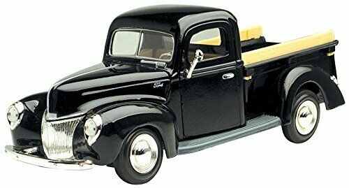 1:24 Scale 1940 Ford Pickup Black "American Classics" Diecast by Motor Max